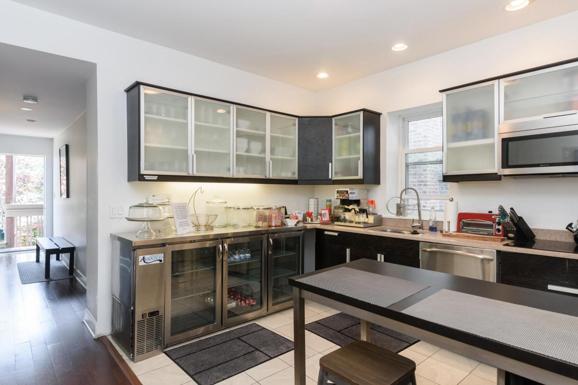 House 5863- Chicago'S Premier Bed And Breakfast Extérieur photo