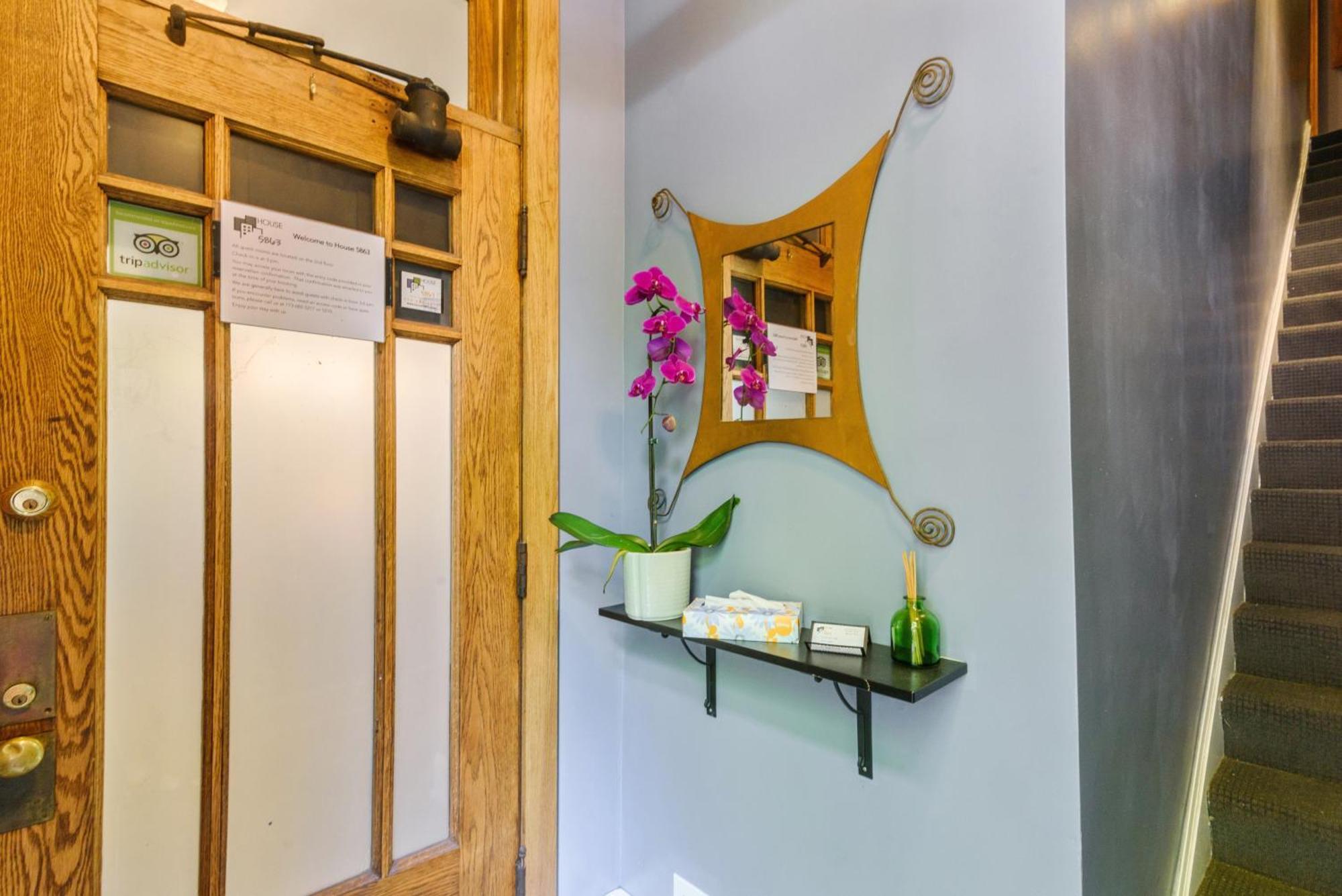 House 5863- Chicago'S Premier Bed And Breakfast Extérieur photo