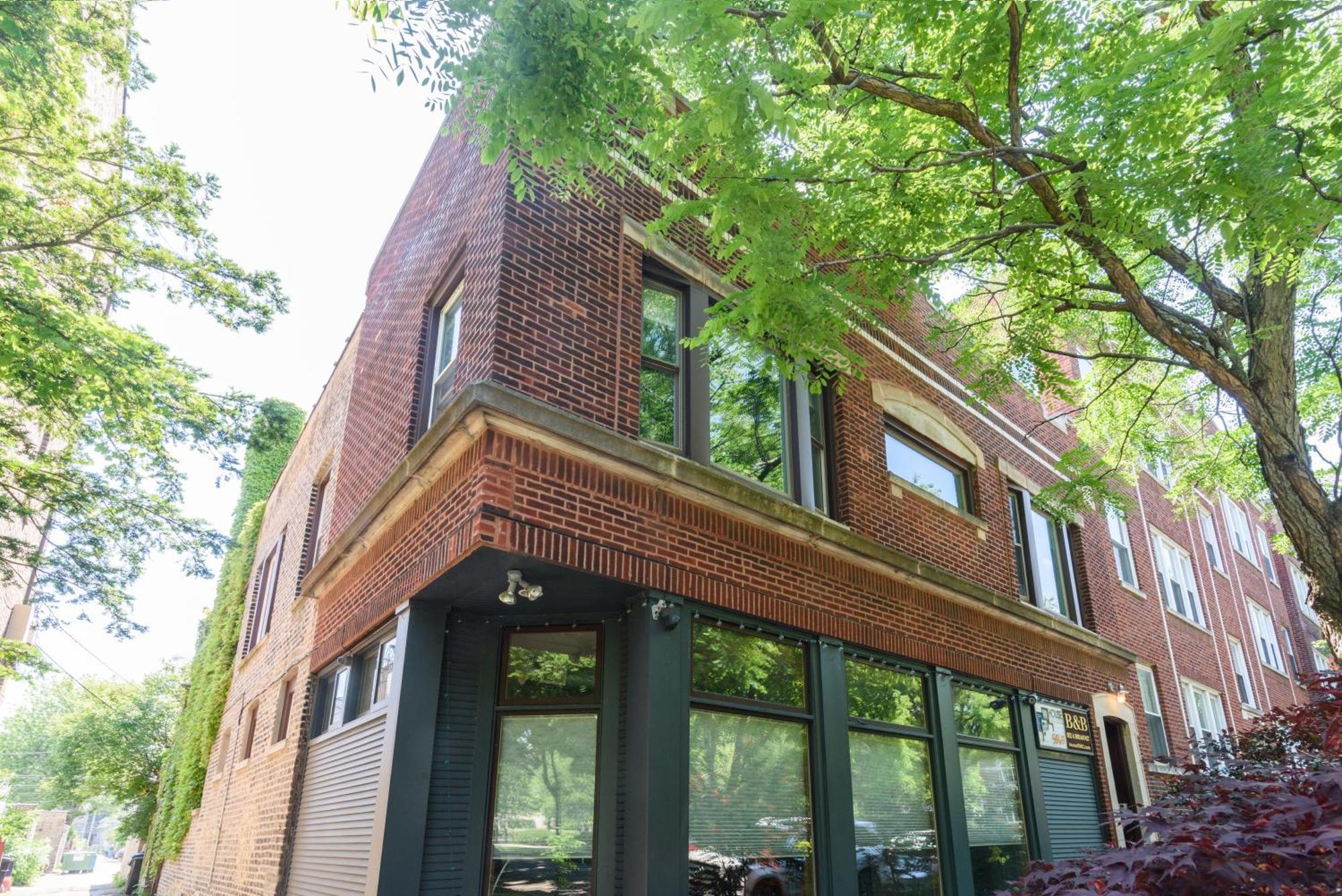 House 5863- Chicago'S Premier Bed And Breakfast Extérieur photo
