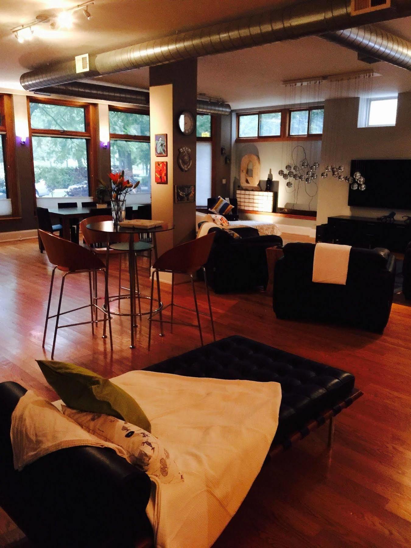 House 5863- Chicago'S Premier Bed And Breakfast Extérieur photo